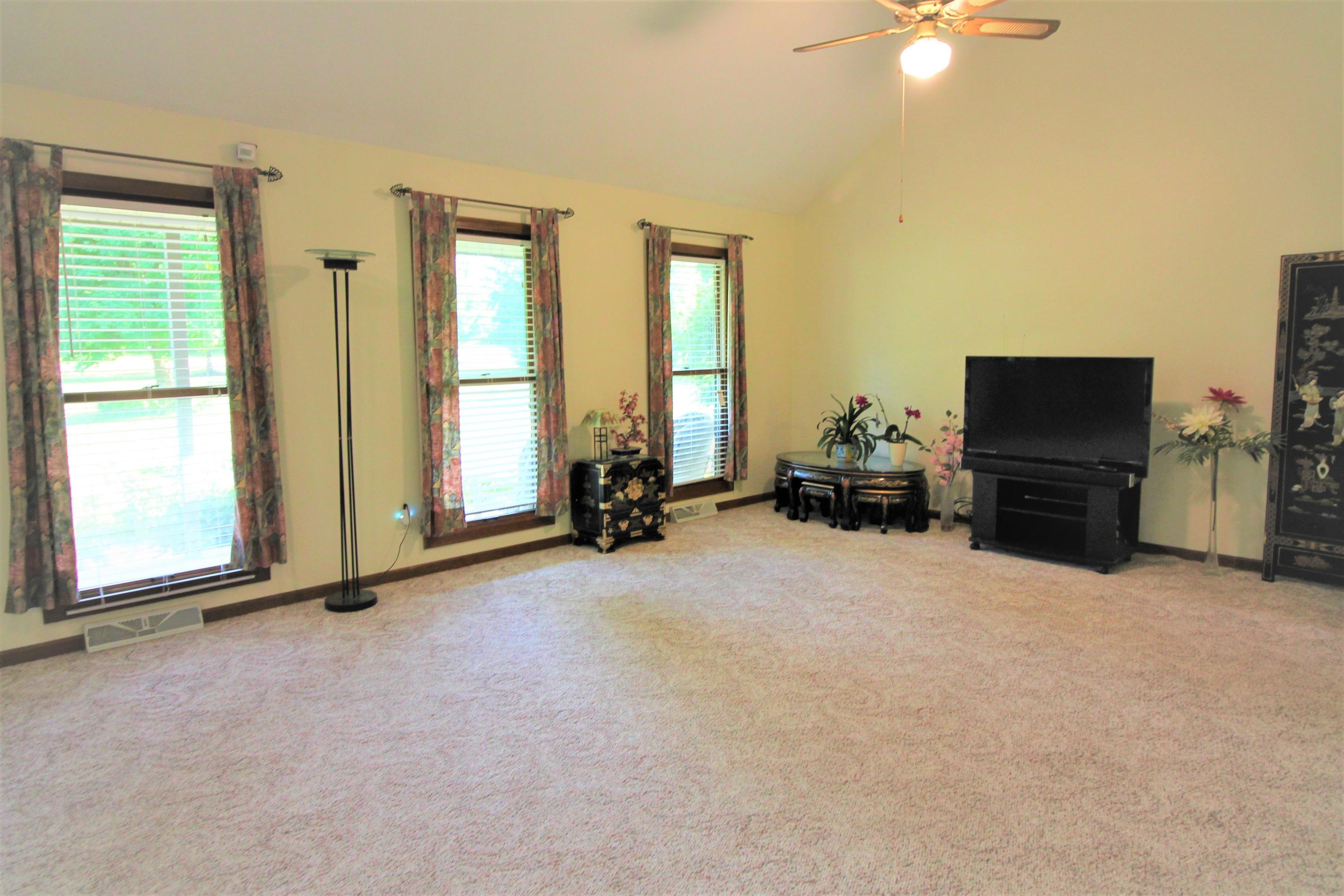 1040 Bunty Station Road Delaware, OH 43015 - Photo 12 of 41 Gallery Image 12