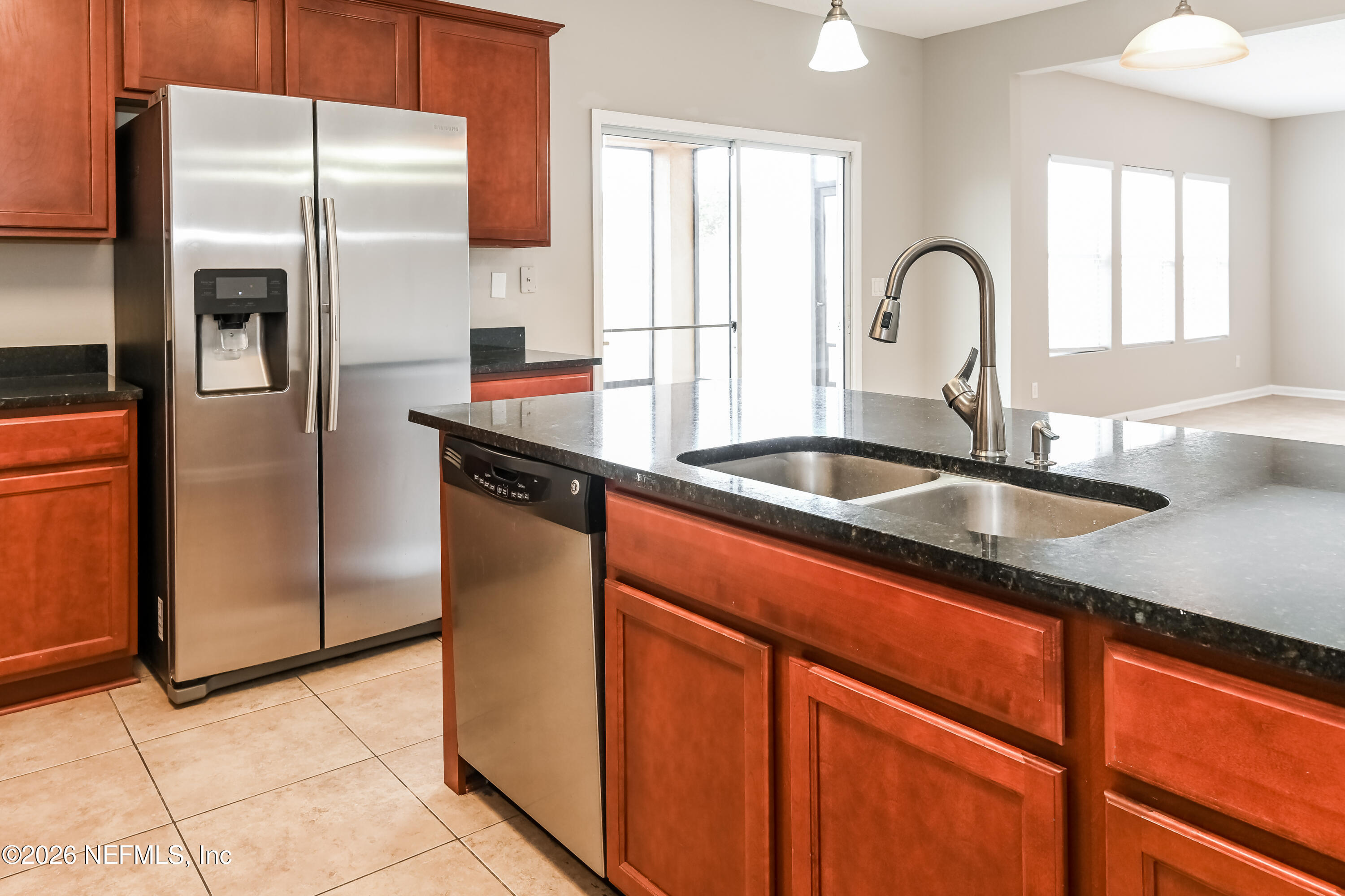 1004439.16300 Tisons Bluff Rd - Kitchen_