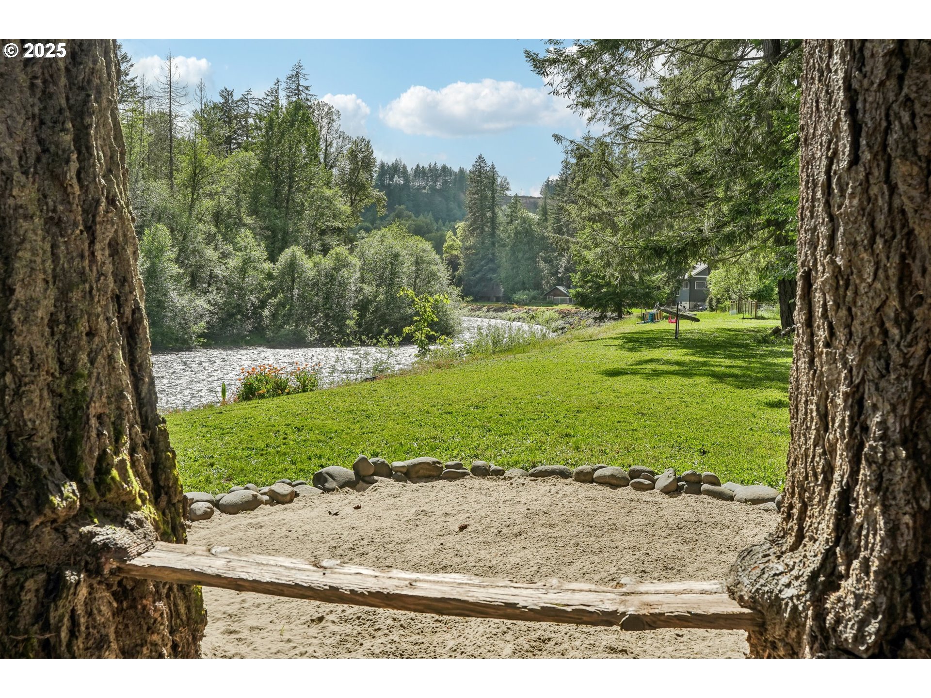 28831 Southeast Woods Road Eagle Creek, OR 97022 - Photo 29 of 40