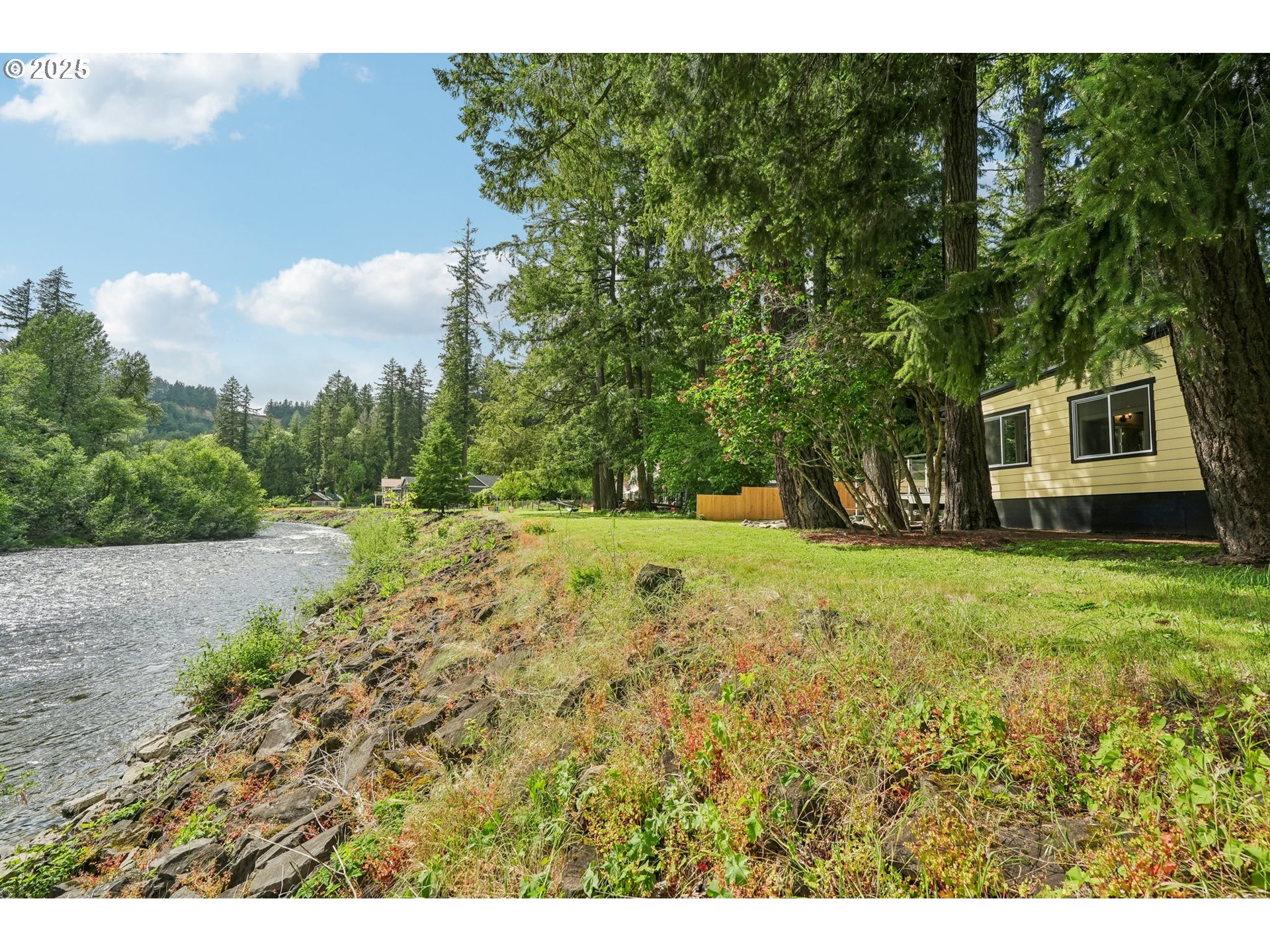 28831 Southeast Woods Road Eagle Creek, OR 97022 - Photo 33 of 40