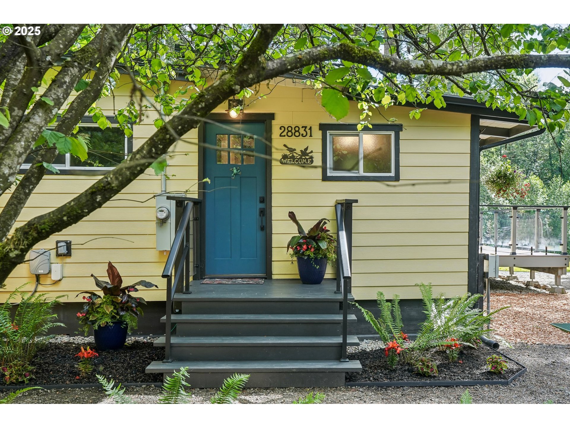 28831 Southeast Woods Road Eagle Creek, OR 97022 - Photo 4 of 40
