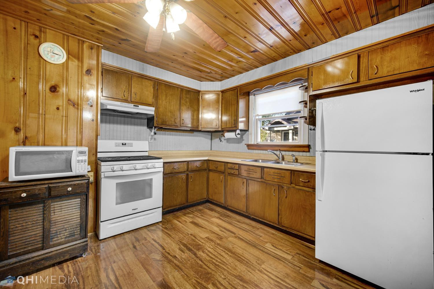 9337 Spring Street Highland, IN 46322 - Photo 8 of 24 1500x1000