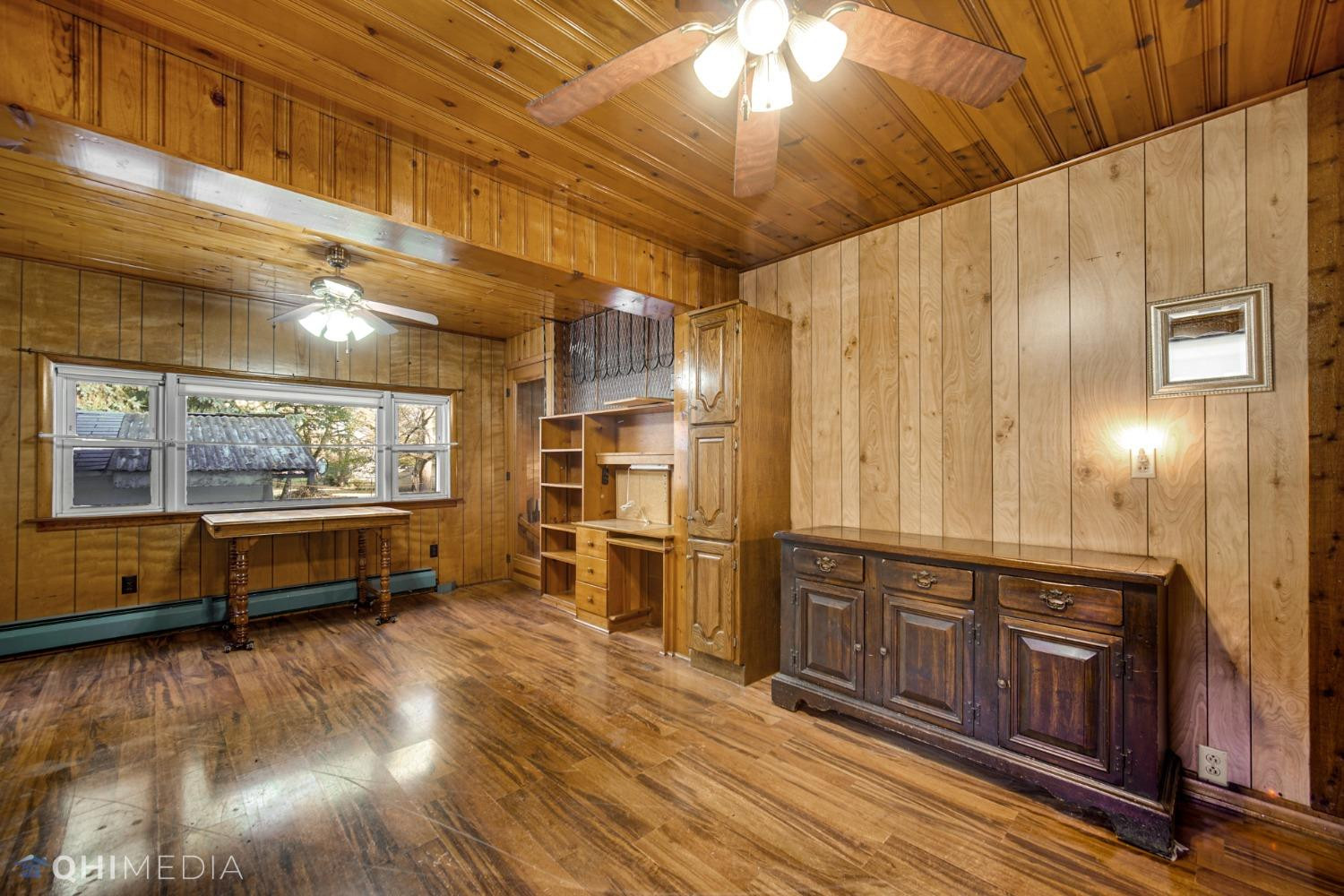 9337 Spring Street Highland, IN 46322 - Photo 9 of 24 1500x1000