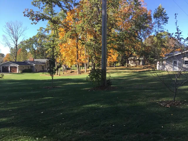 $399,900 | 1246 Vincent Lake Lane, Tekonsha, MI 49092