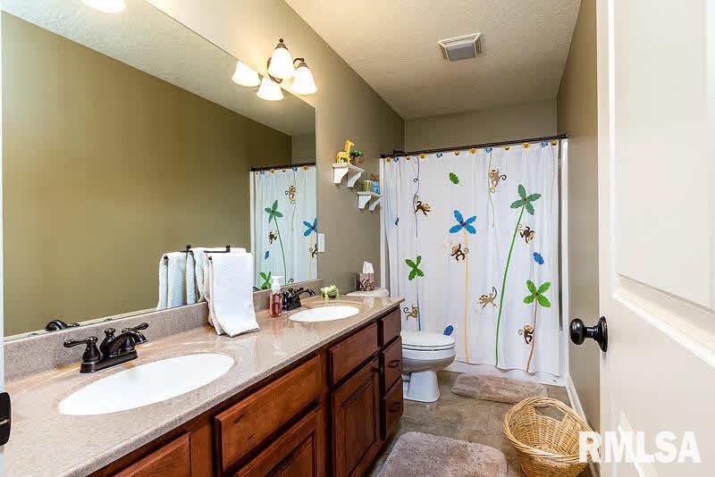 4116 Thunder Ridge Road Bettendorf, IA 52722 - Photo 17 of 24 Gallery Image 17