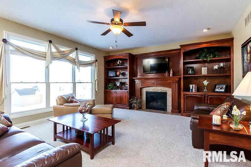 4116 Thunder Ridge Road Bettendorf, IA 52722 - Photo 5 of 24 Gallery Image 5