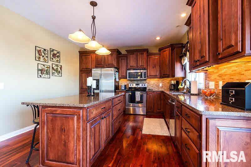 4116 Thunder Ridge Road Bettendorf, IA 52722 - Photo 7 of 24 Gallery Image 7