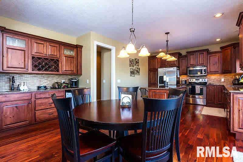 4116 Thunder Ridge Road Bettendorf, IA 52722 - Photo 8 of 24 Gallery Image 8