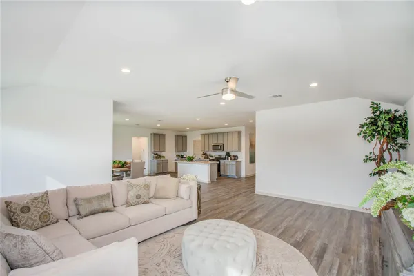 $2,499 | 3407 Lk Lndg Lane, Missouri City, TX 77459