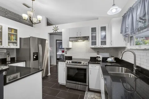 $915,000 | 15773 85th Road North, Loxahatchee, FL 33470