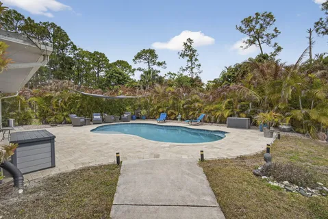 $915,000 | 15773 85th Road North, Loxahatchee, FL 33470