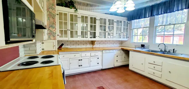 $3,500 | 704 North Jefferson Street, Perry, FL 32347