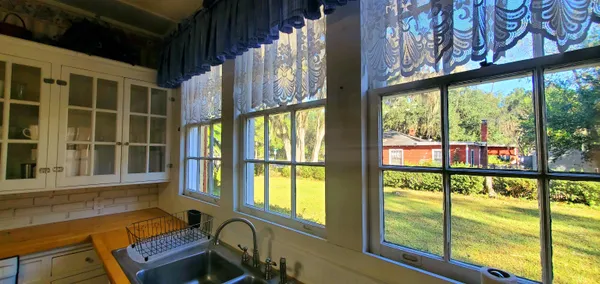 $3,500 | 704 North Jefferson Street, Perry, FL 32347