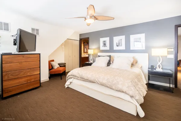 $699,000 | 1705 North Clybourn Avenue, Unit E, Chicago, IL 60614