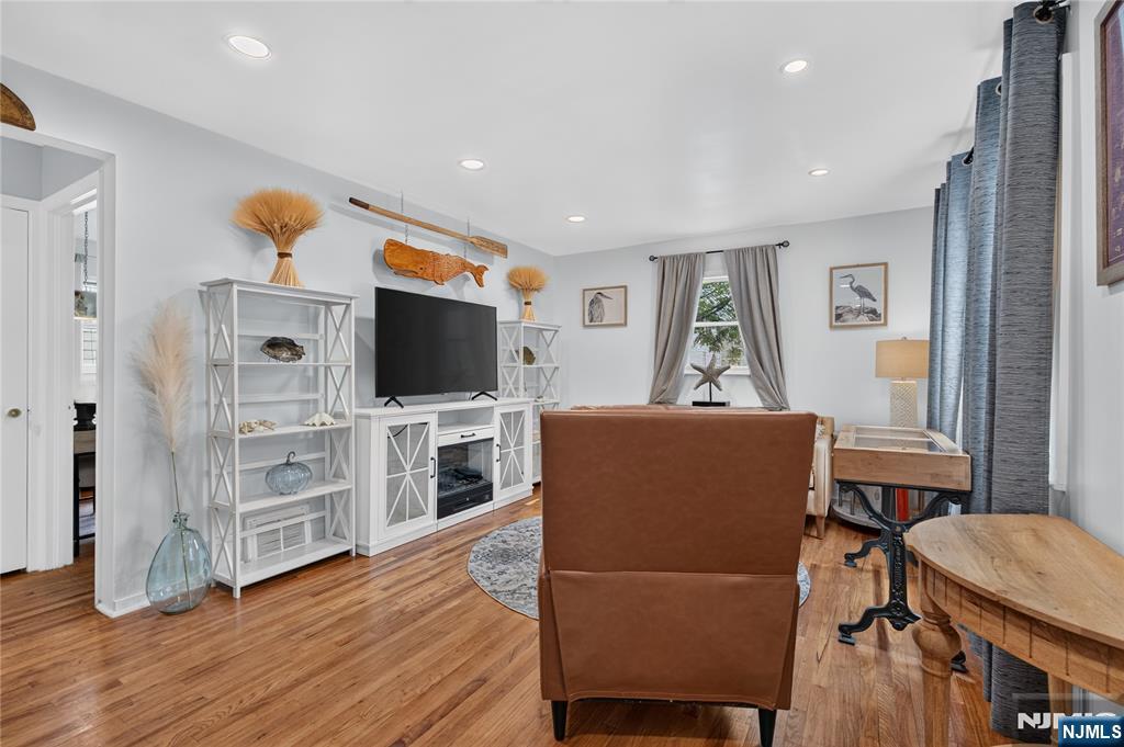 6 Elm Hill Road Clifton, NJ 07013 - Photo 6 of 38