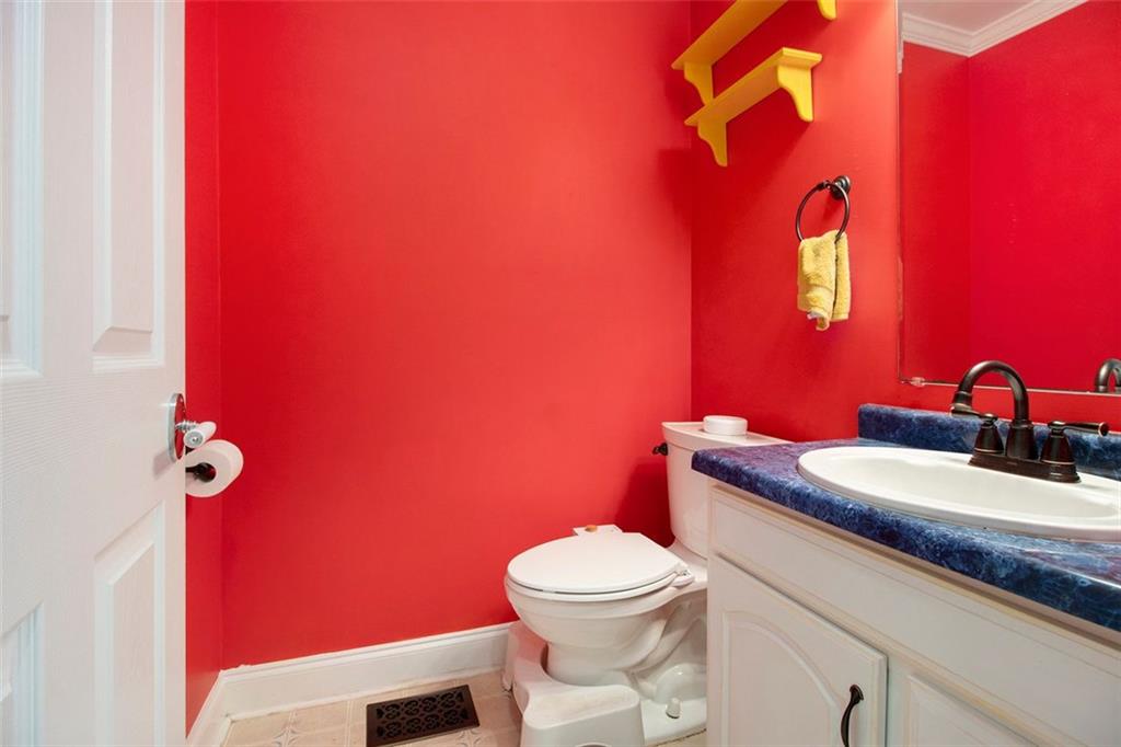 1395 Alverado Way Decatur, GA 30032 - Photo 16 of 35