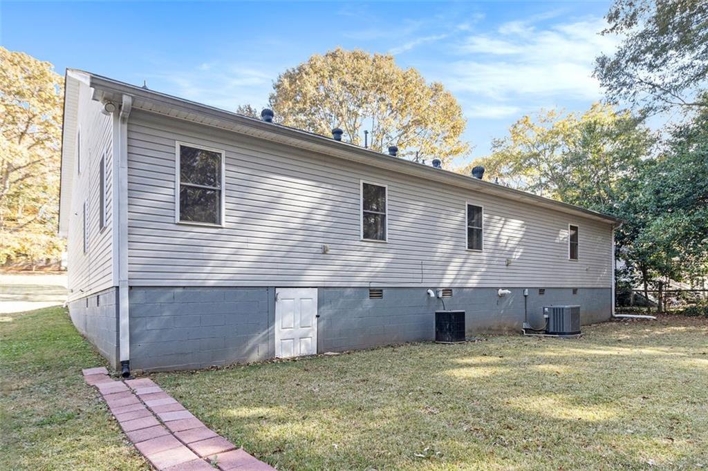 1395 Alverado Way Decatur, GA 30032 - Photo 34 of 35