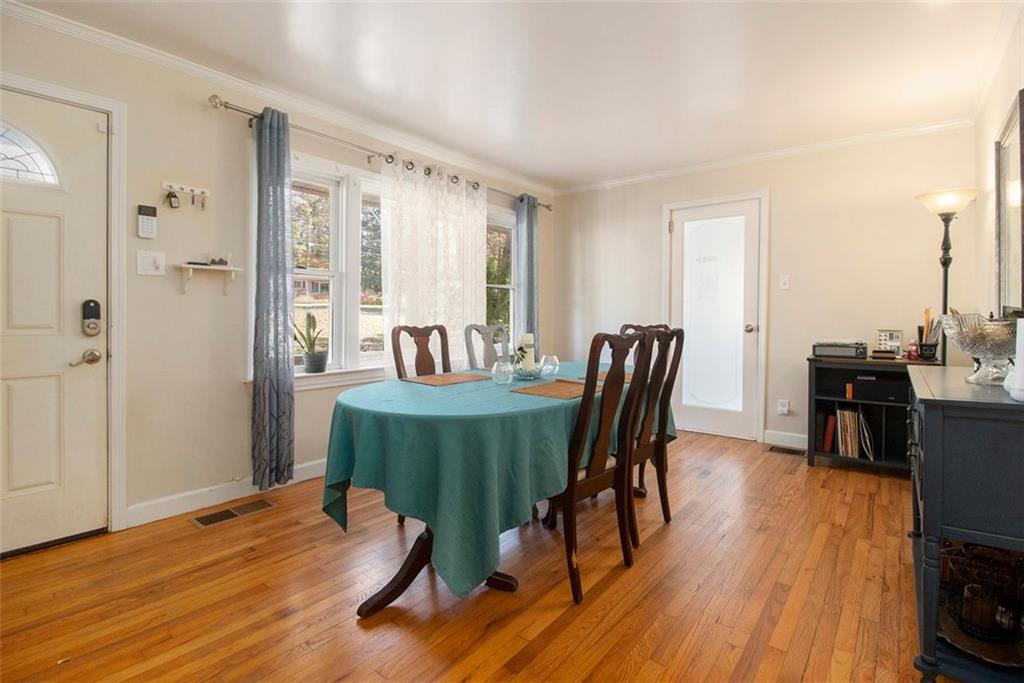 1395 Alverado Way Decatur, GA 30032 - Photo 4 of 35