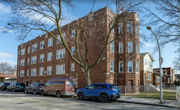 $830,000 | 7601 South Hermitage Avenue, Chicago, IL 60620