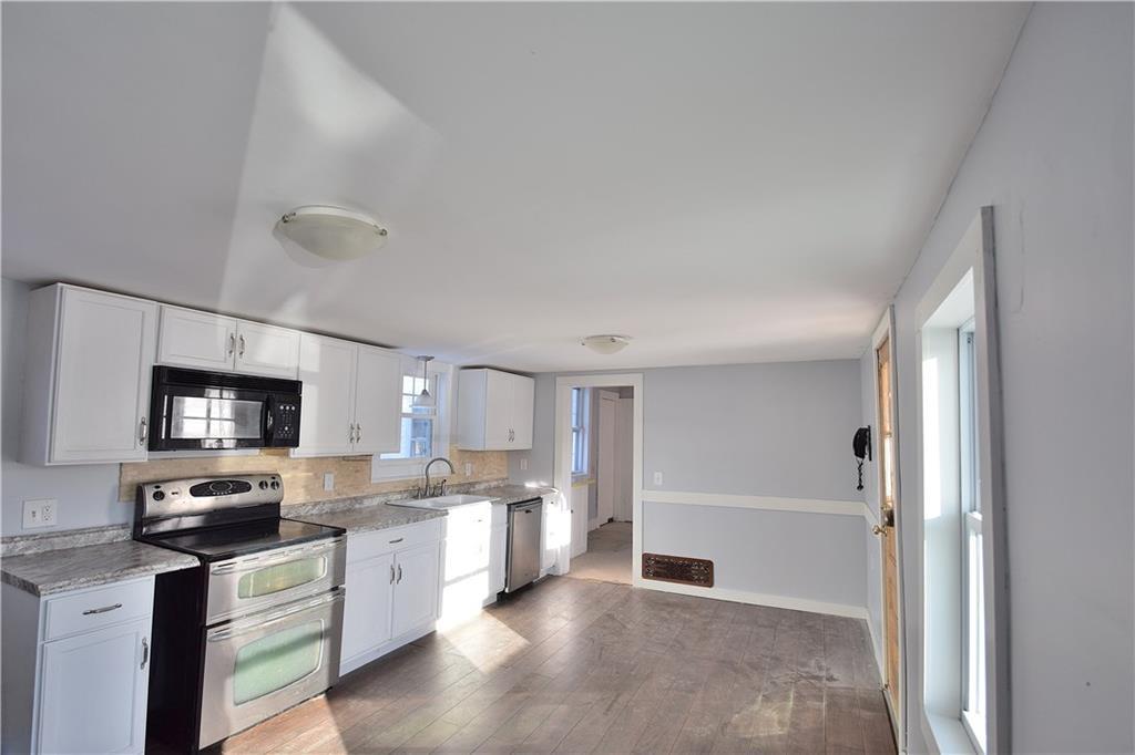 488 Blackstrap Road Falmouth, ME 04105 - Photo 4 of 35 Kitchen