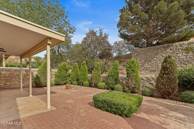 $295,000 | 6140 Los Robles Drive, El Paso, TX 79912