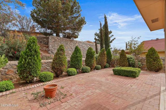 $295,000 | 6140 Los Robles Drive, El Paso, TX 79912