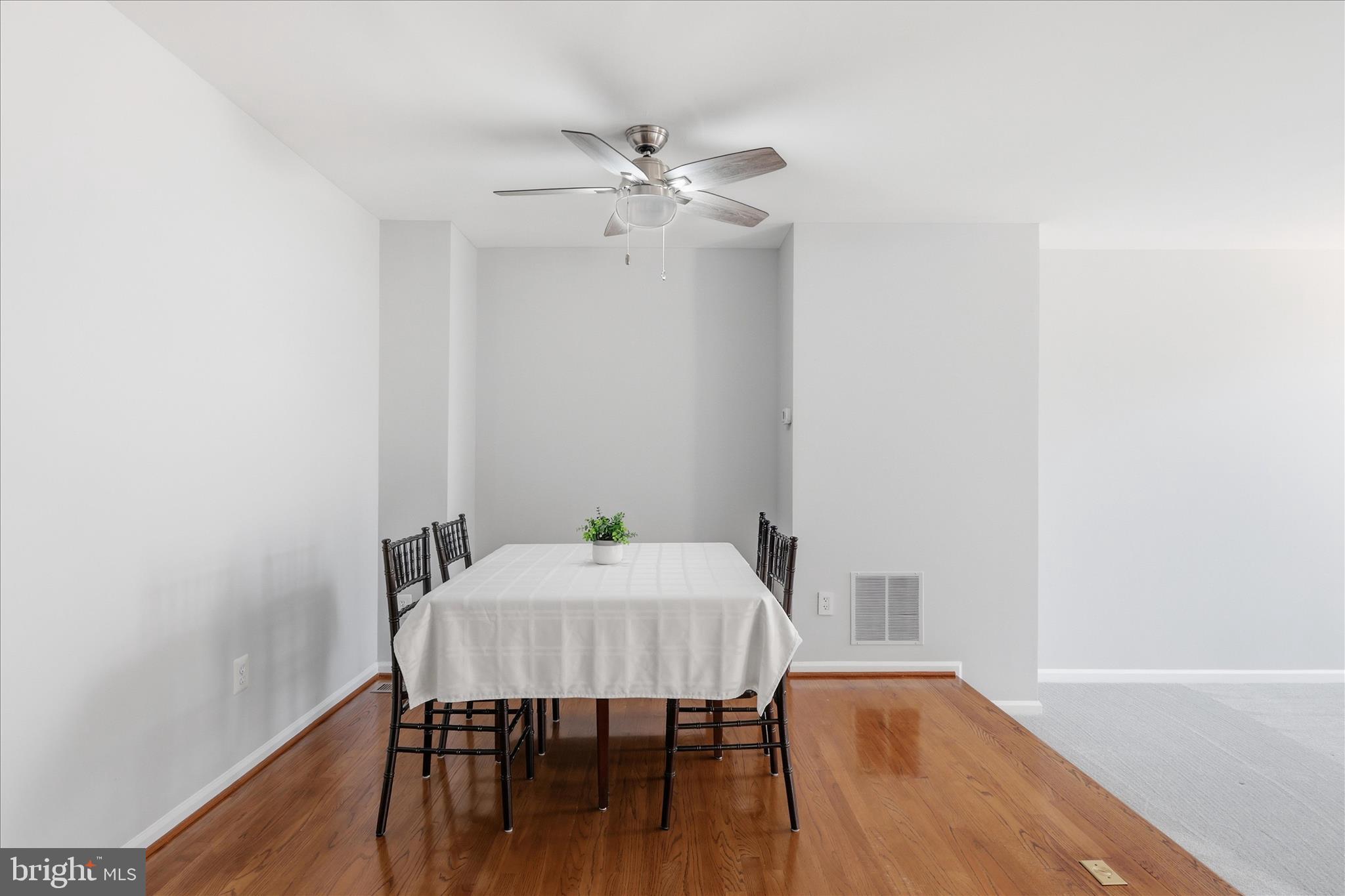 46810 Rabbitrun Terrace Sterling, VA 20164 - Photo 12 of 52