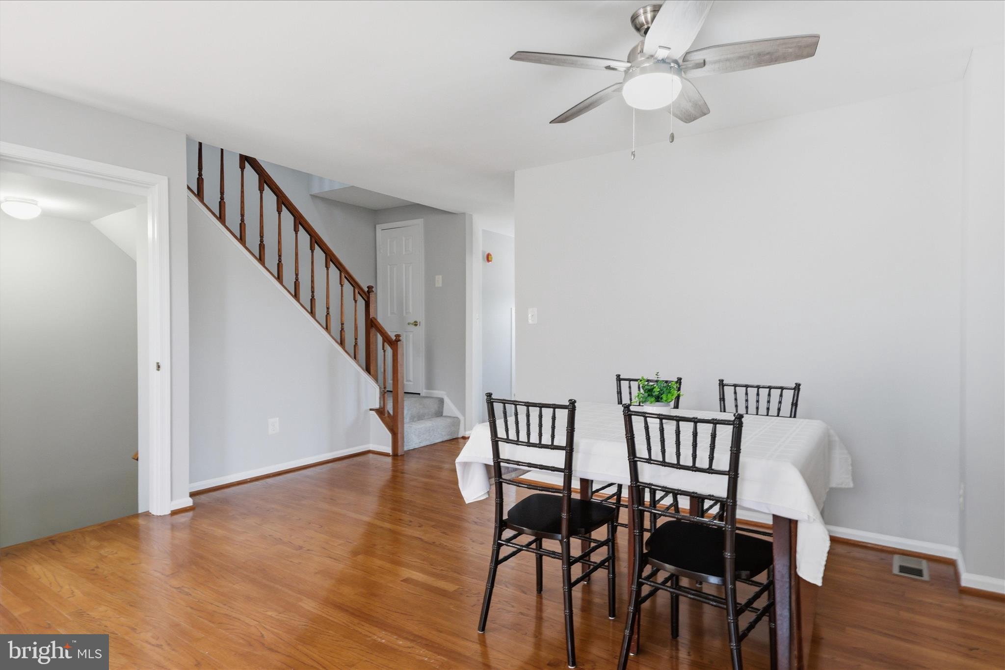 46810 Rabbitrun Terrace Sterling, VA 20164 - Photo 13 of 52