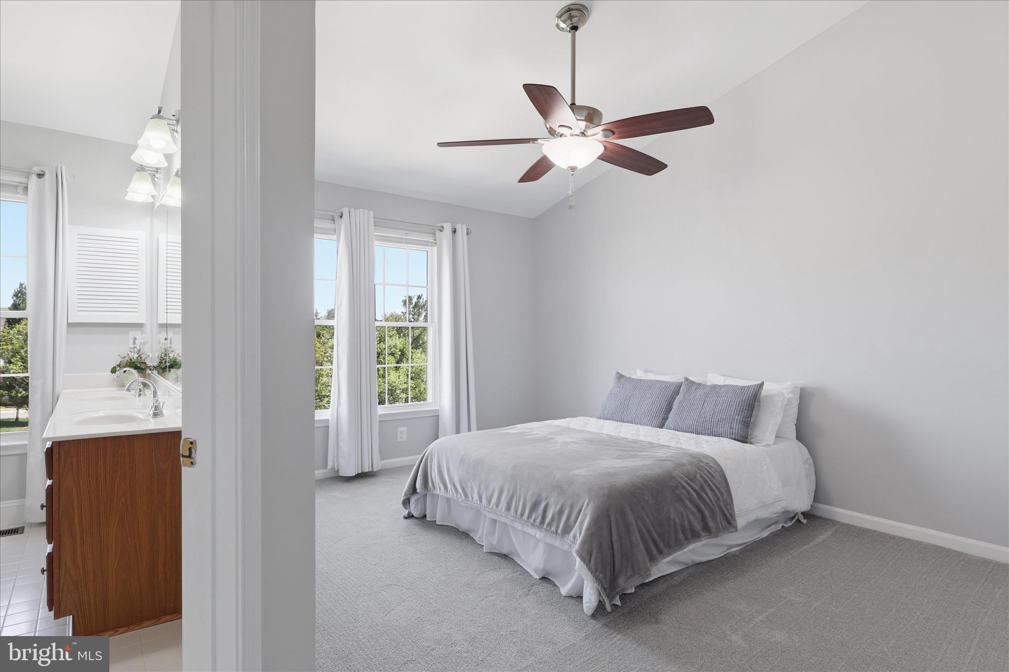 46810 Rabbitrun Terrace Sterling, VA 20164 - Photo 19 of 52