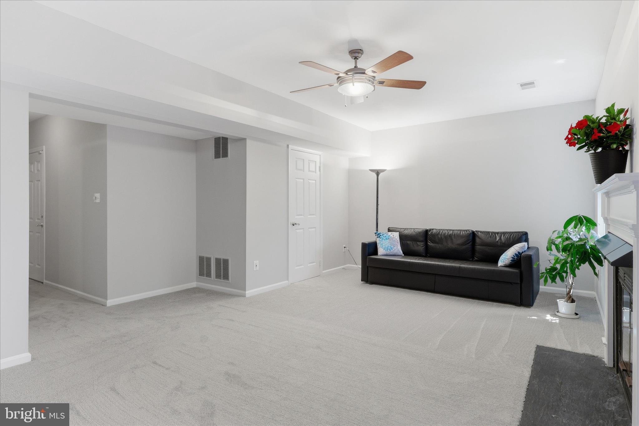 46810 Rabbitrun Terrace Sterling, VA 20164 - Photo 30 of 52