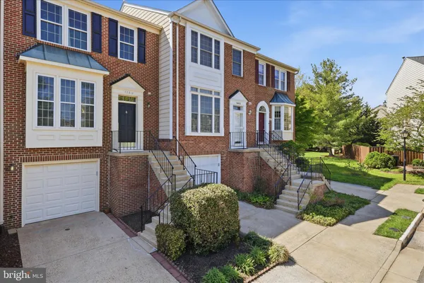 $575,000 | 46810 Rabbitrun Terrace, Sterling, VA 20164