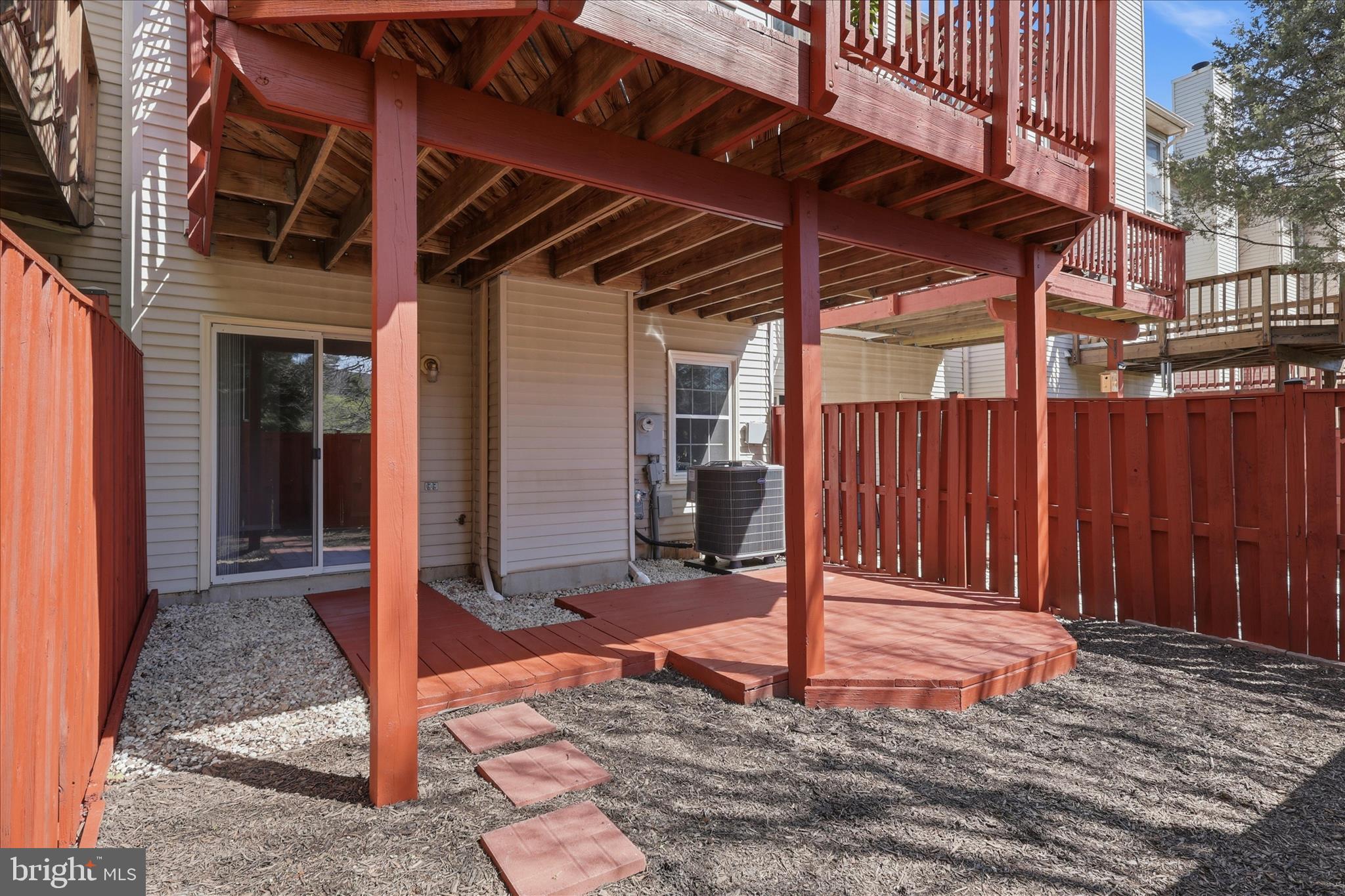 46810 Rabbitrun Terrace Sterling, VA 20164 - Photo 32 of 47 Gallery Image 32