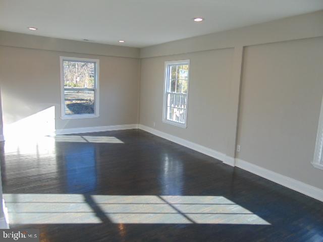 4233 Powder Mill Road Beltsville, MD 20705 - Photo 2 of 21 Sunroom