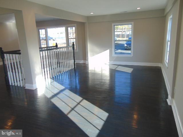 4233 Powder Mill Road Beltsville, MD 20705 - Photo 3 of 21 Sunroom