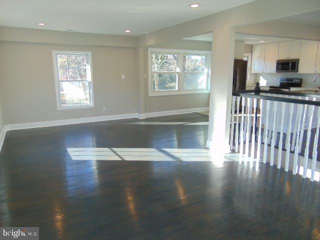 4233 Powder Mill Road Beltsville, MD 20705 - Photo 5 of 21 Sunroom
