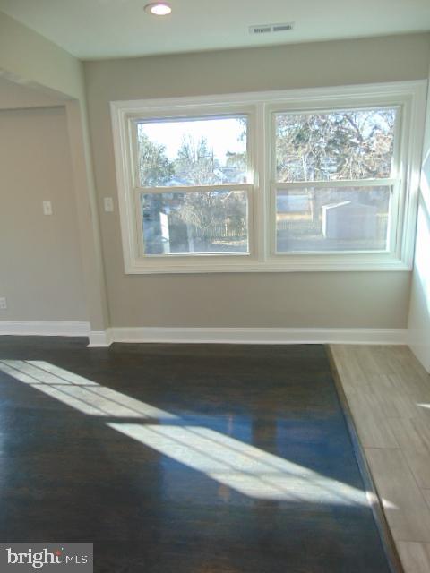 4233 Powder Mill Road Beltsville, MD 20705 - Photo 8 of 21 Dining area