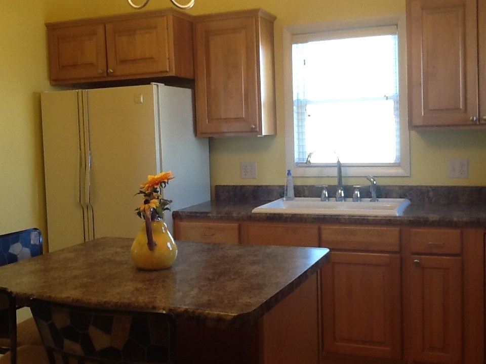 206 Grove Street Table Grove, IL 61482 - Photo 5 of 9