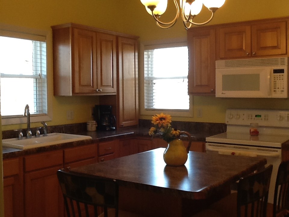 206 Grove Street Table Grove, IL 61482 - Photo 6 of 9