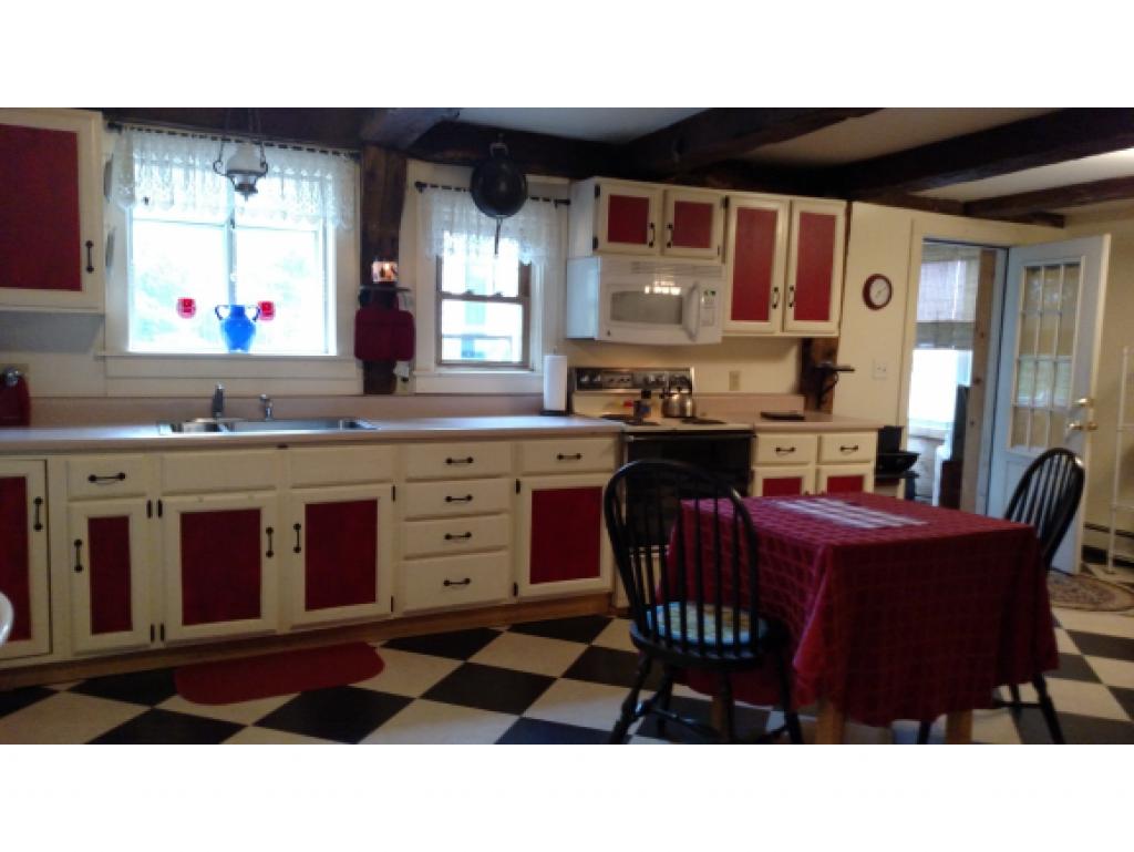 672 North Road Candia, NH 03034 - Photo 11 of 32
