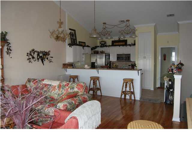 104 Sandtrap Road, Unit 107 Destin, FL 32550 - Photo 10 of 17 Gallery Image 10