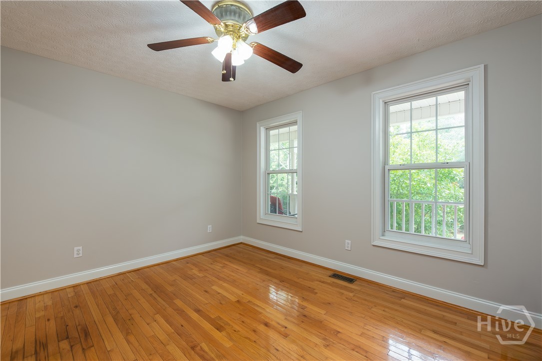 556 Fuller Road Athens, GA 30607 - Photo 18 of 51 Dining room