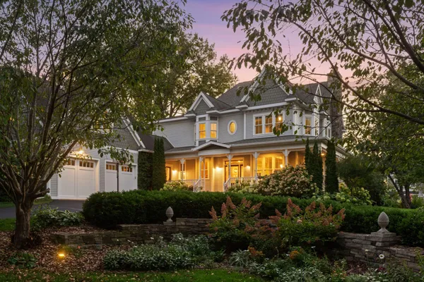 $2,975,000 | 20575 Summerville Road, Deephaven, MN 55331