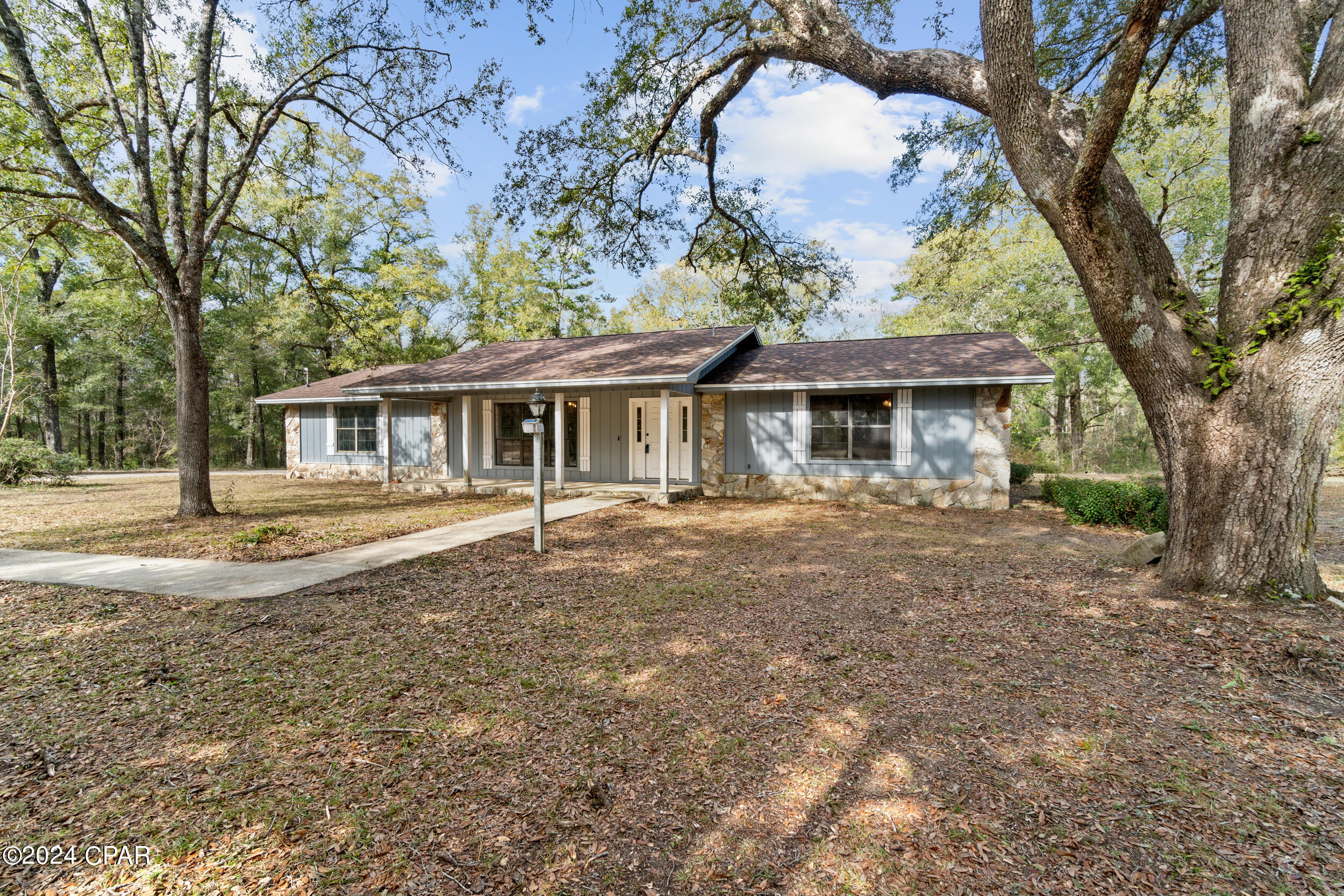 2730 Traverse Dr  