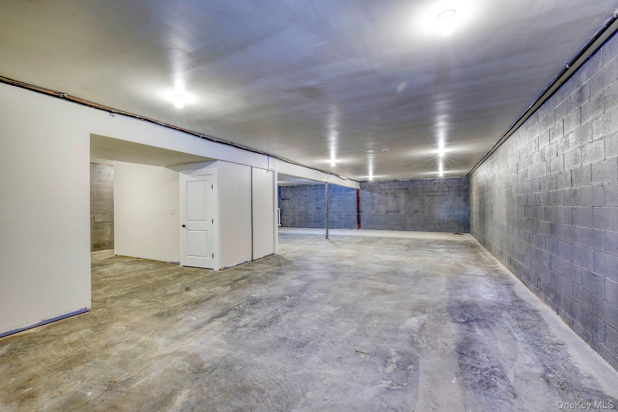 133 West Mombasha Road Monroe, NY 10950 - Photo 33 of 42 a view of an empty room