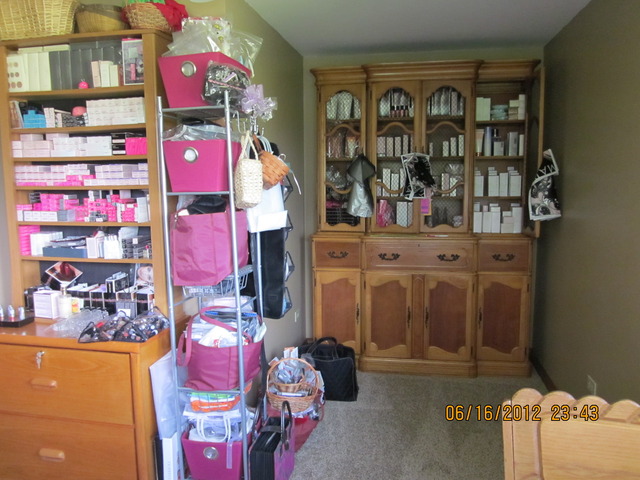 18444 University Road Malta, IL 60150 - Photo 14 of 25 a front view of retail shop