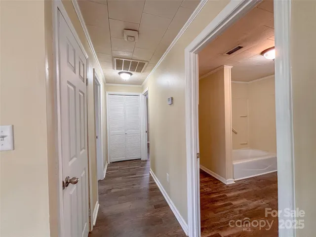 $179,900 | 3002 Denwood Drive, Claremont, NC 28610