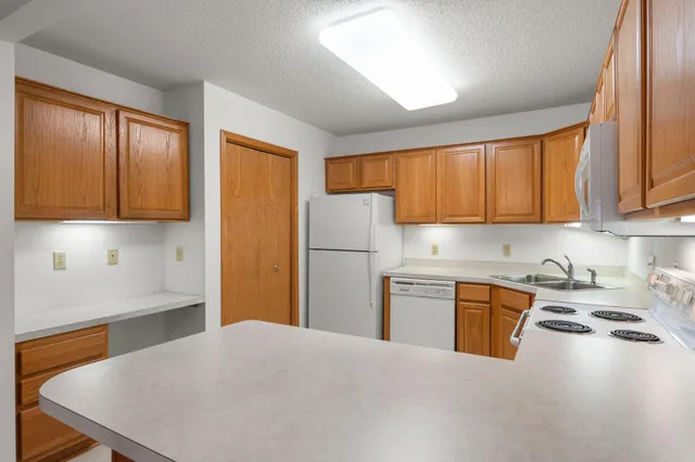 $250,000 | 410 Sarazin Street, Shakopee, MN 55379