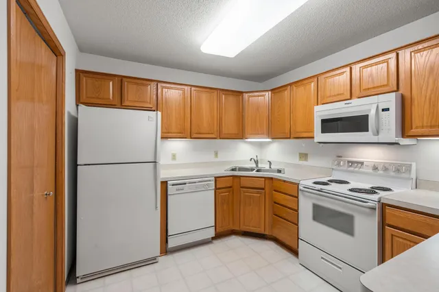 $250,000 | 410 Sarazin Street, Shakopee, MN 55379