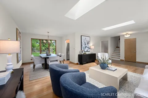$675,000 | 17 Meisinger Lane, Naperville, IL 60540