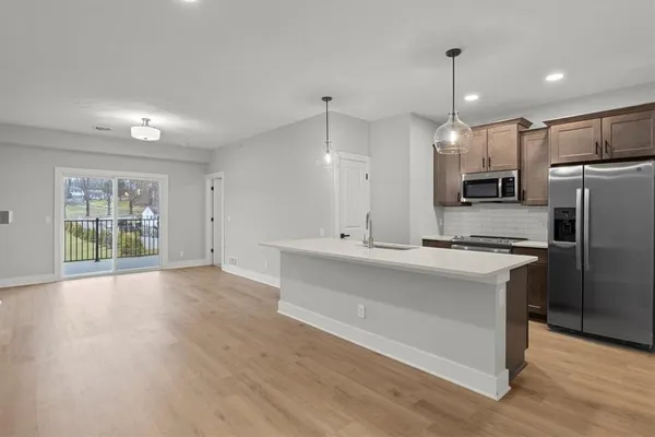 $2,730 | 1155 Marina Parkway, Macedon, NY 14502